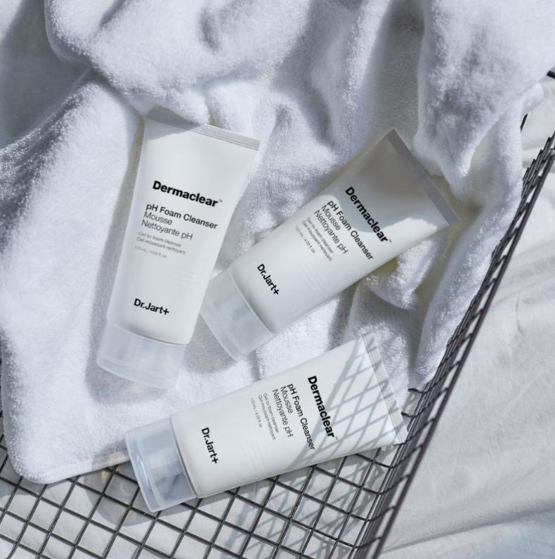 Dermaclear PH Cleanser Foam Face Wash